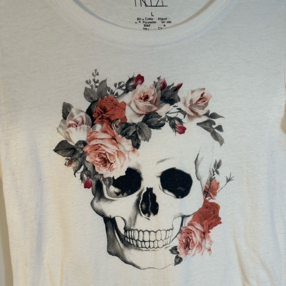 Freeze Womens Size L T-Shirt Skull Roses Novelty Print Halloween Short Sleeve - Picture 5 of 5